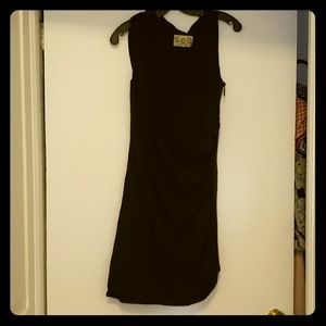 Little black dress with zipper detail on side
